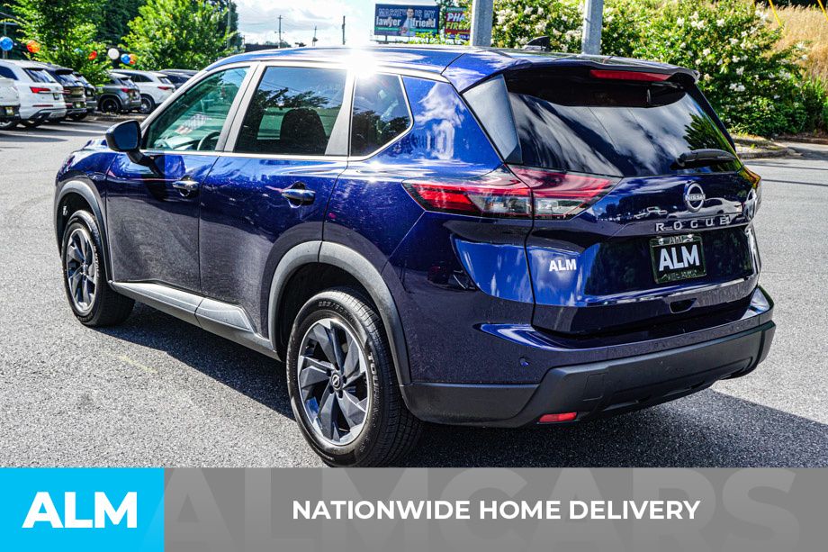 Used 2025 Blue Nissan SV image 5