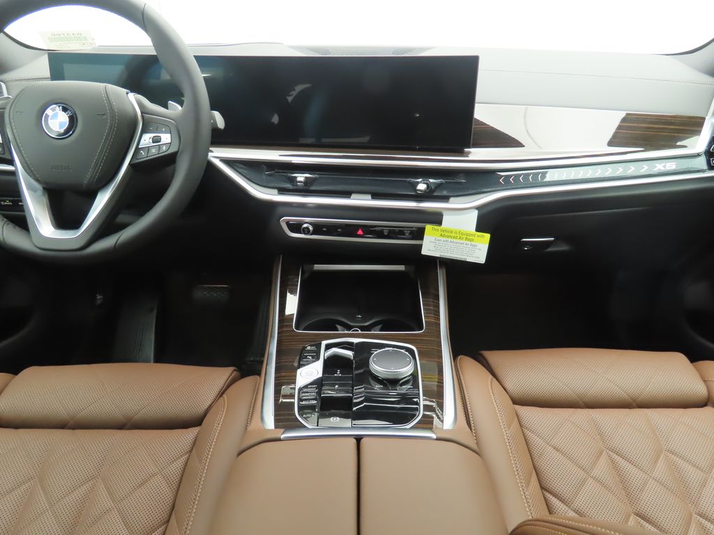 Thumbnail: 2026 BMW X5 - 13