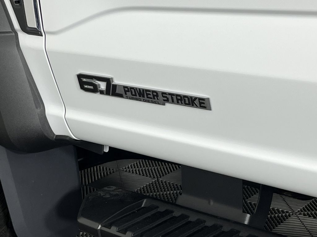 2025 Ford F-550 Super Cab DRW 4WD Crysteel Dump Truck for sale #9F0357 - photo 33