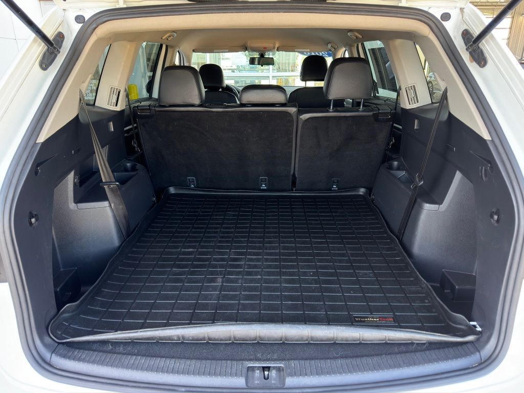 2018 Volkswagen Atlas 2.0T SE  at Royal Nissan