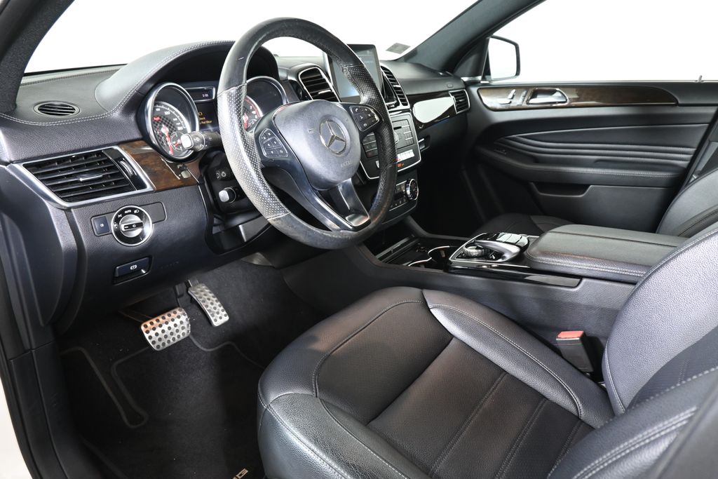 Thumbnail: 2016 Mercedes-Benz GLE - 14