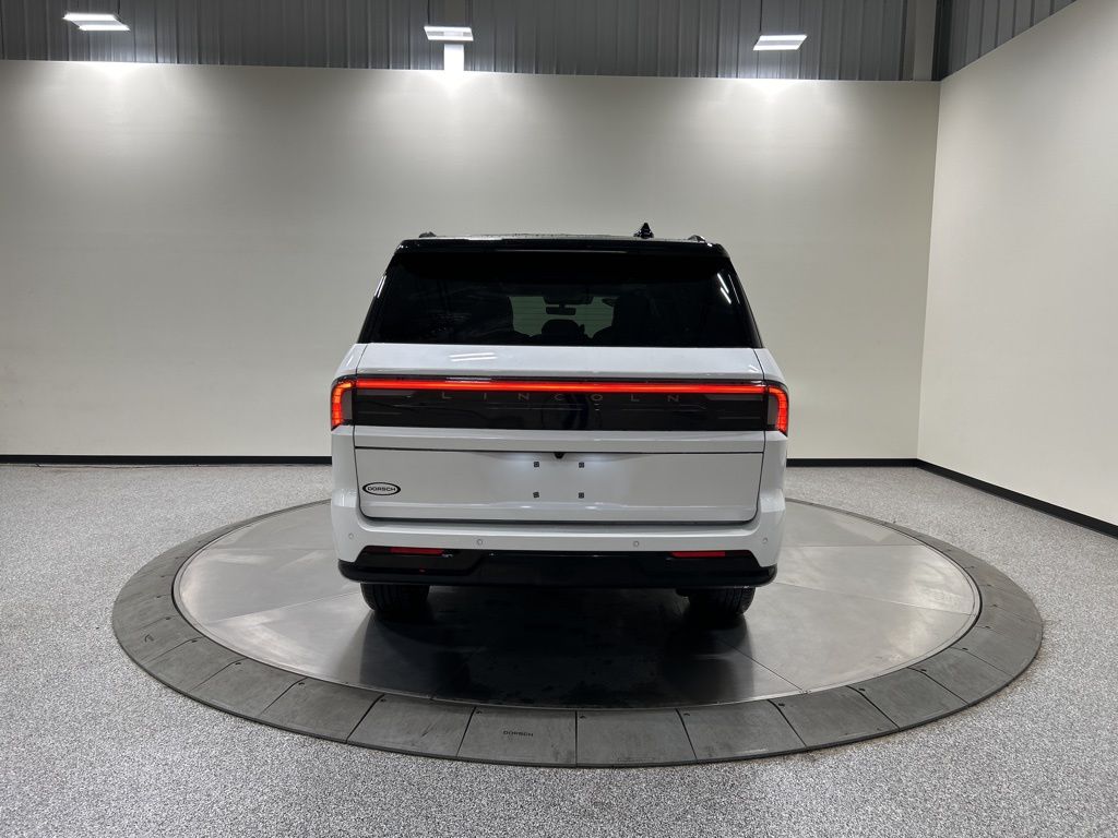 new 2026 Lincoln Navigator L car, priced at $138,045