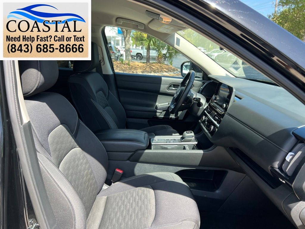 2024 Nissan Pathfinder SV Black at Lugoff Nissan