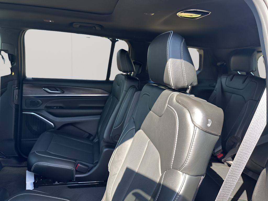 New Car 2025 Jeep Grand Cherokee L  Overland For Sale Under $60,000 In Austin, Texas