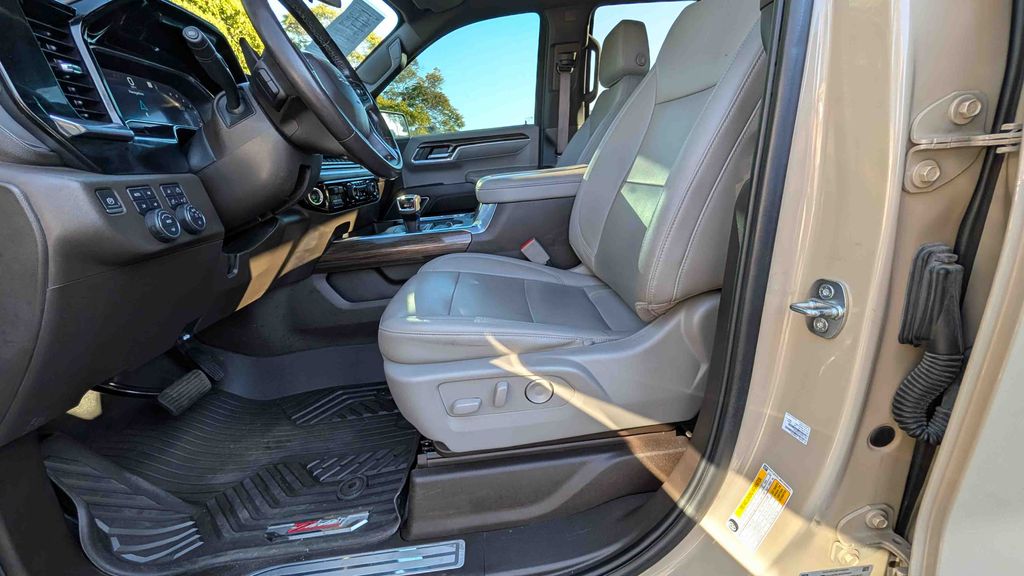 Used 2022 Chevrolet Silverado 1500 LT Trail Boss 4D Crew Cab