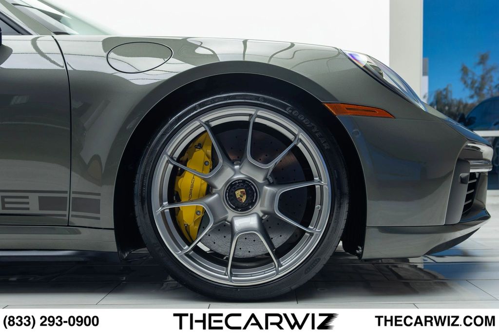 2023 Porsche 911