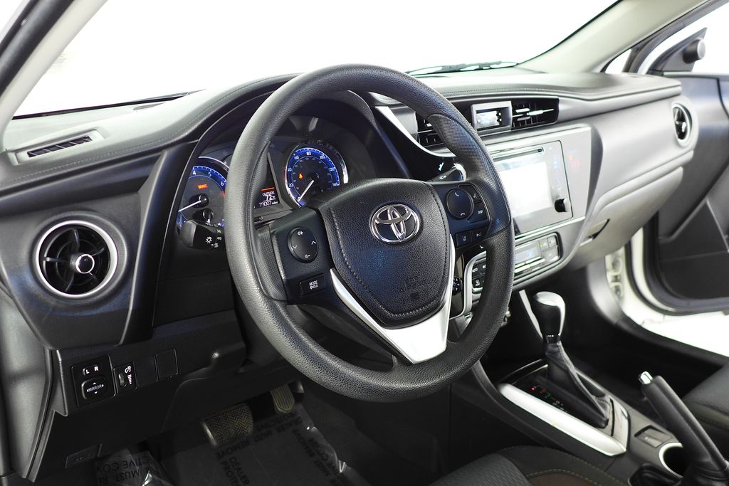 Thumbnail: 2018 Toyota Corolla - 30