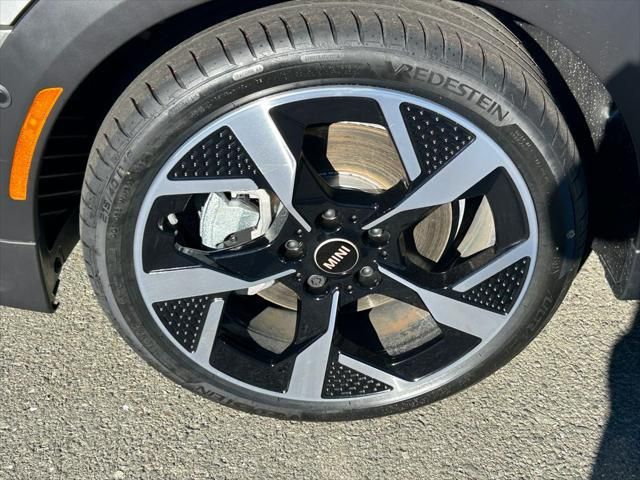 Thumbnail: 2026 MINI Cooper - 9