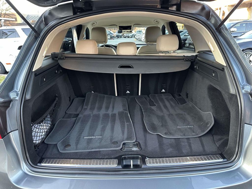 Thumbnail: 2019 Mercedes-Benz GLC - 27