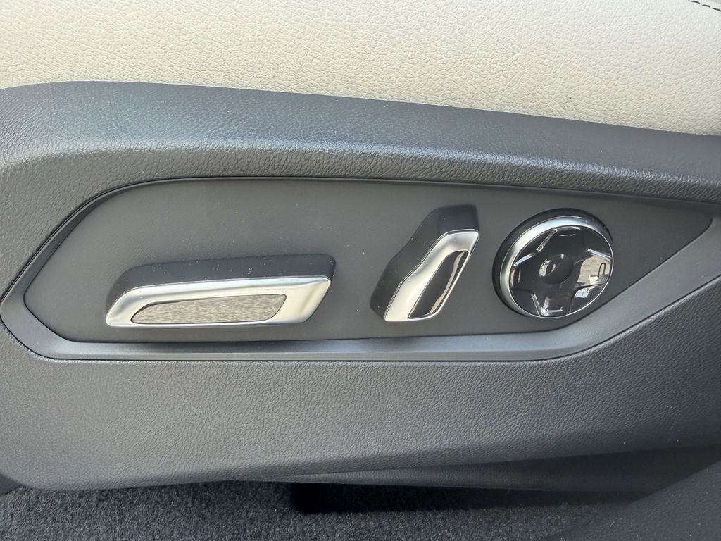 new 2026 Acura RDX car, priced at $47,050