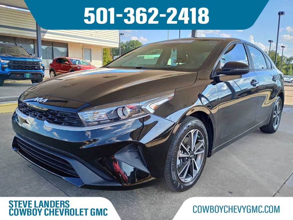2024 Kia Forte LXS FWD