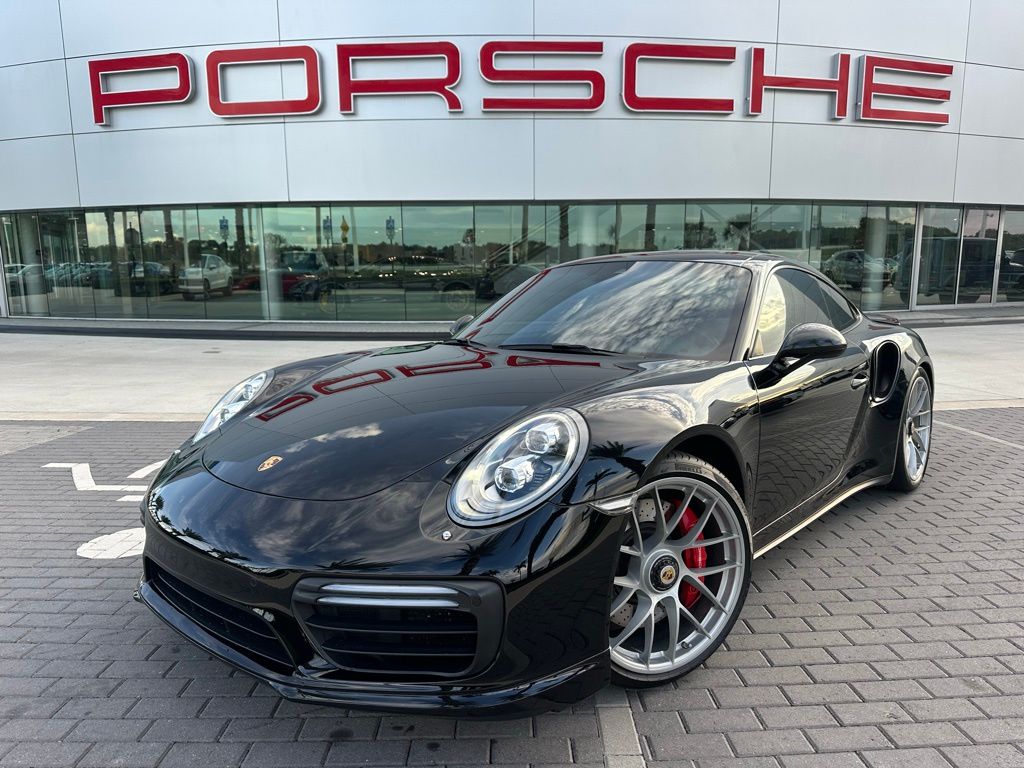 Thumbnail: 2017 Porsche 911 - 1