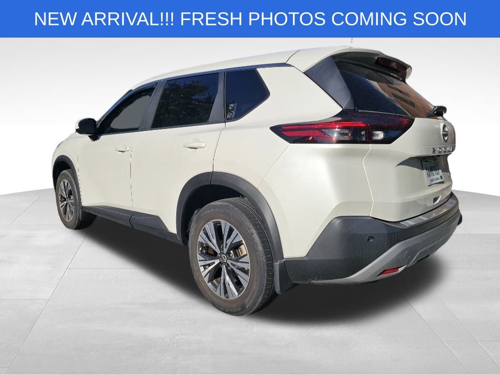 2023 Nissan Rogue SV 5