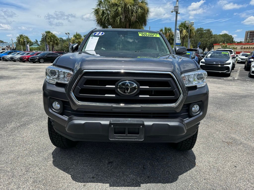 2022 Toyota Tacoma SR5 3