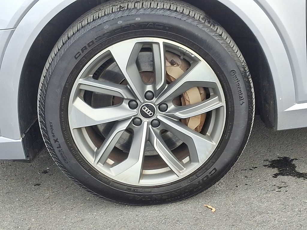 Thumbnail: 2021 Audi e-tron GT - 8