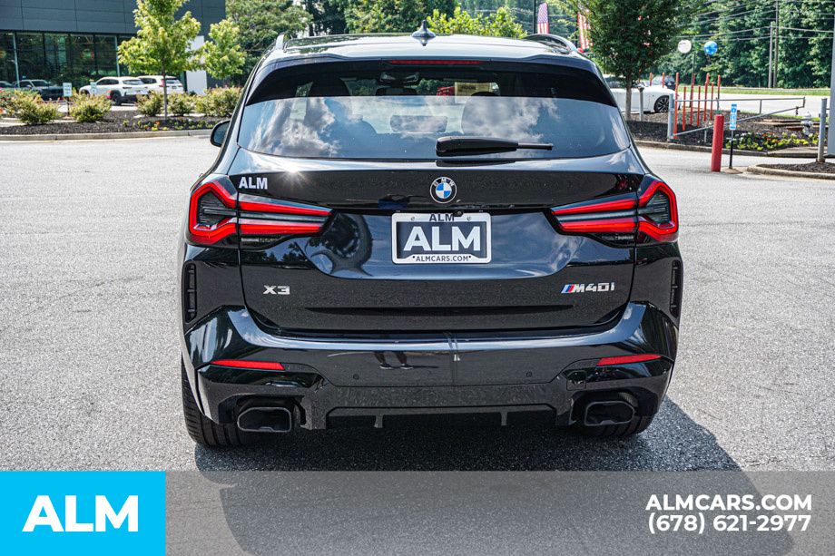 Used 2022 Black BMW M40i image 10
