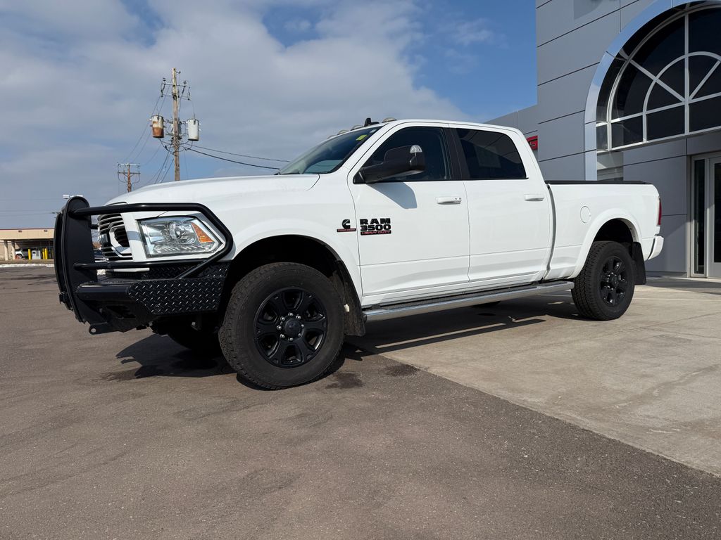 Used 2018 White Ram Laramie image 3