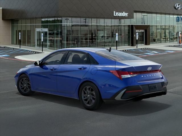 2025 Hyundai Elantra Blue 5