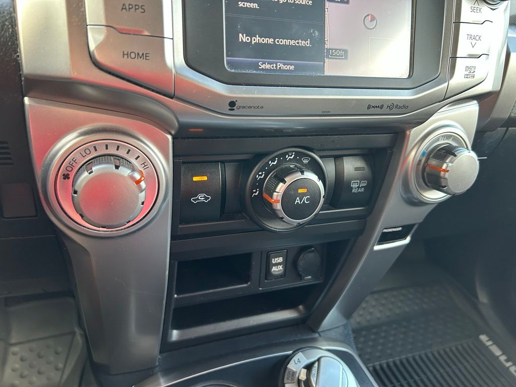 Thumbnail: 2017 Toyota 4Runner - 25