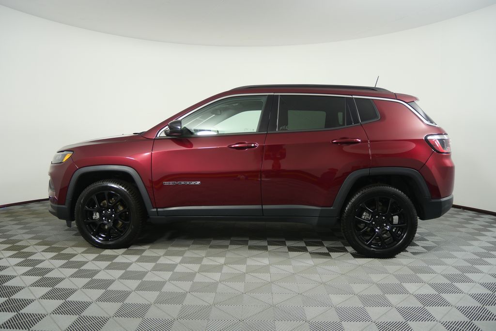 Thumbnail: 2022 Jeep Compass - 7