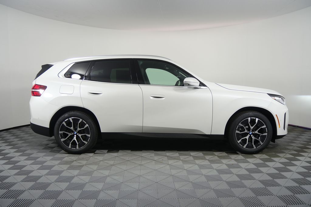 Thumbnail: 2026 BMW X3 - 2