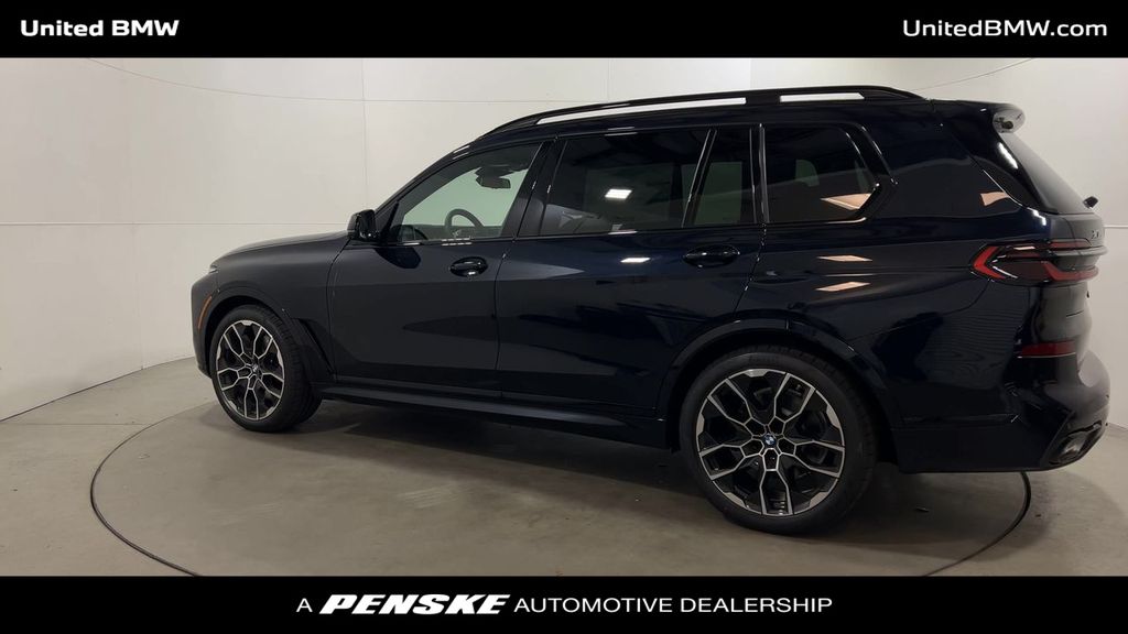 2025 BMW X7 xDrive40i 6