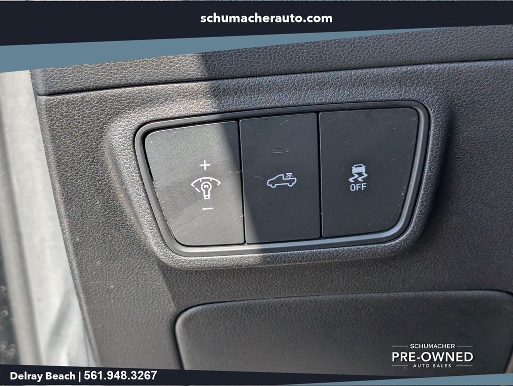 used 2022 Hyundai Santa Cruz car, priced at $20,998