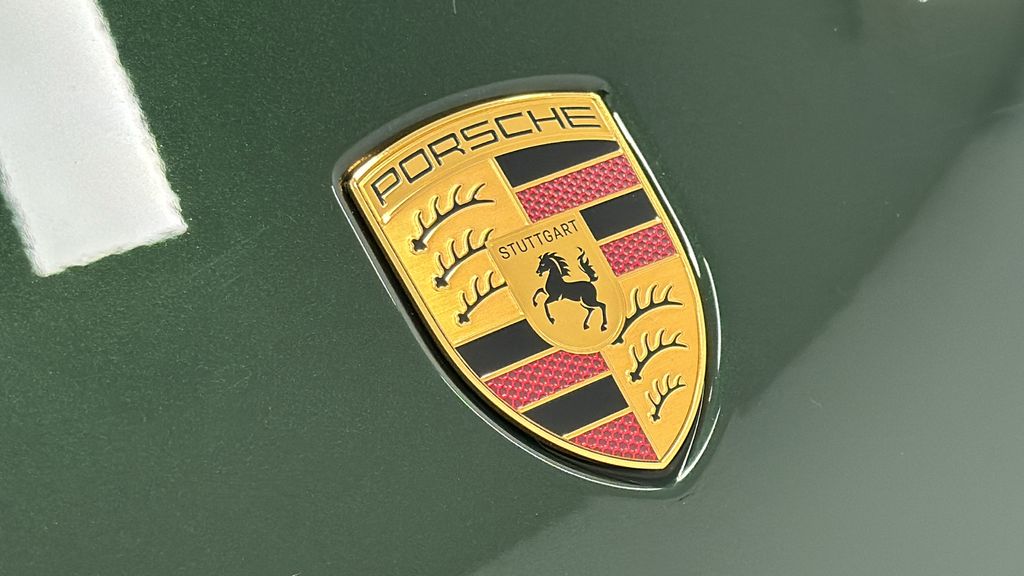 Thumbnail: 2025 Porsche Macan - 14