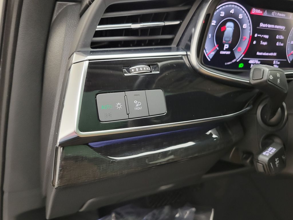 Thumbnail: 2023 Audi Q7 - 30