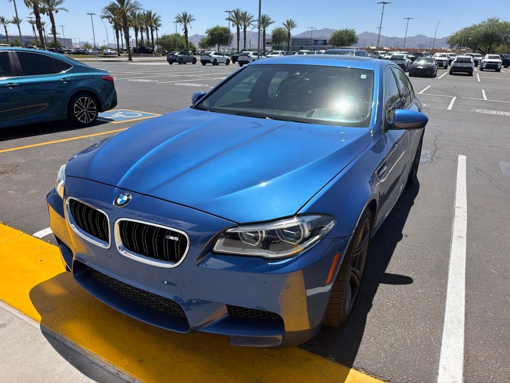 Thumbnail: 2016 BMW M5 - 13