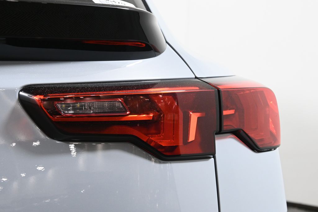 Thumbnail: 2026 BMW X2 - 13