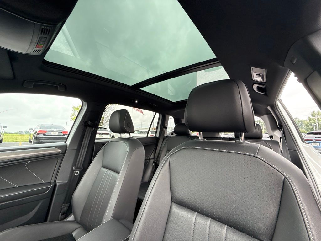 2022 Volkswagen Tiguan 2.0T SE R-Line Black White at Bob Ruth Ford