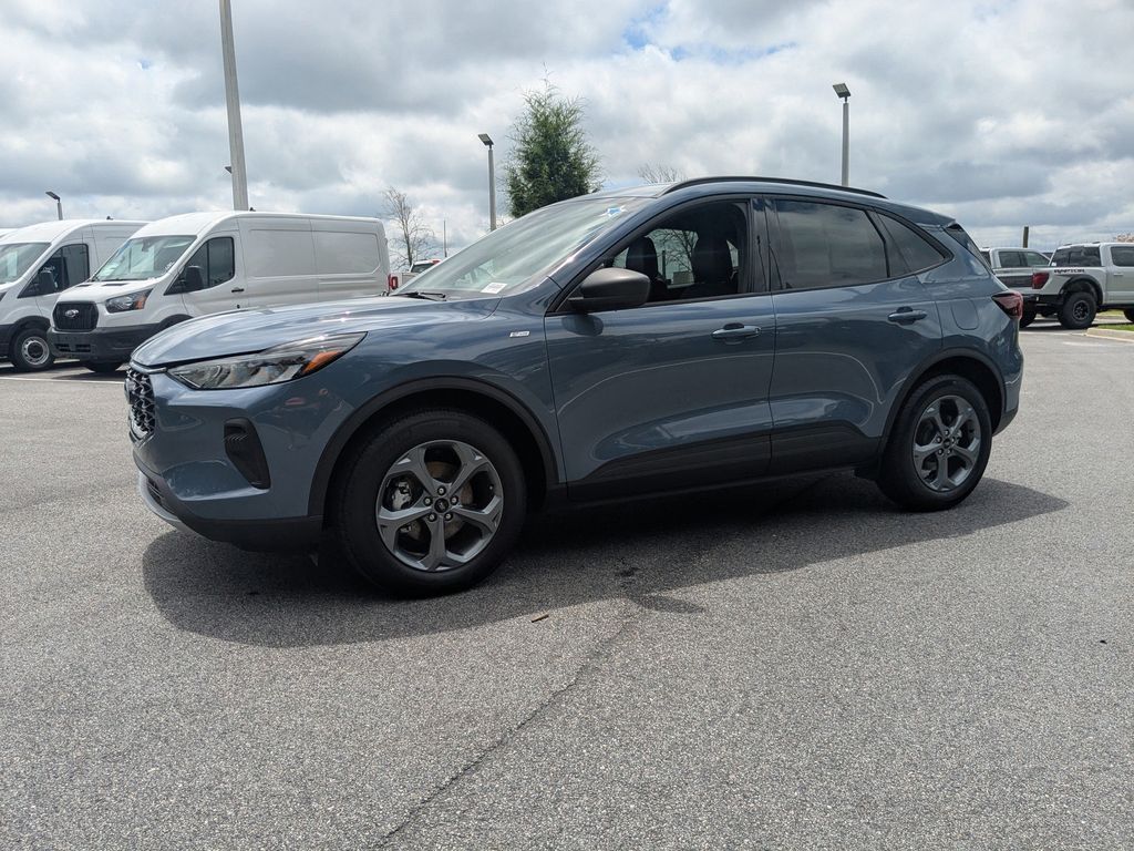 2025 Ford Escape ST-Line