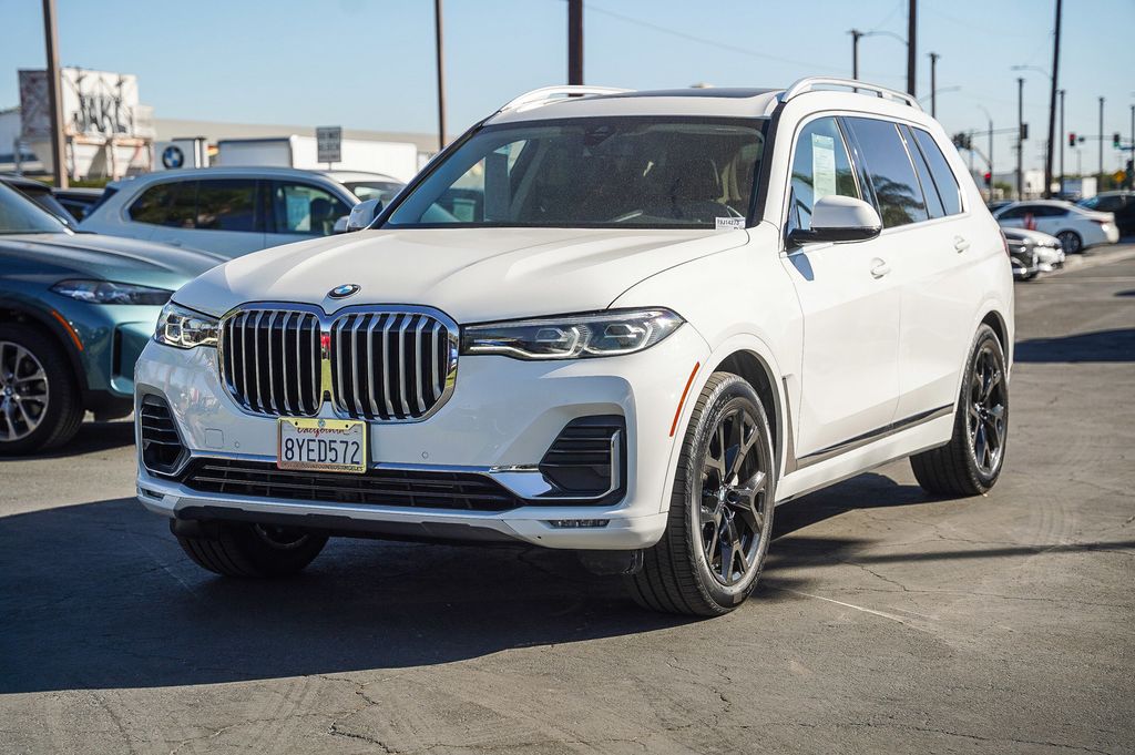 2022 BMW X7 xDrive40i 3