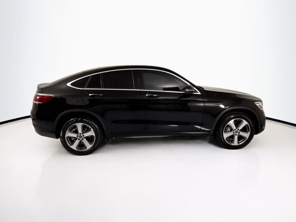 Thumbnail: 2023 Mercedes-Benz GLC - 4