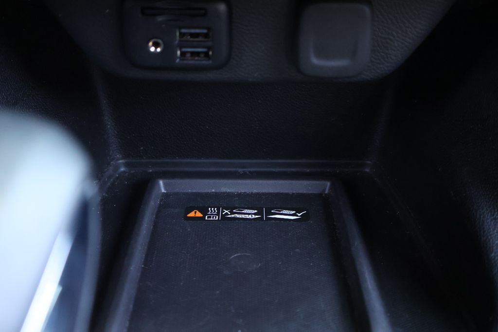 Thumbnail: 2023 Chevrolet Traverse - 25