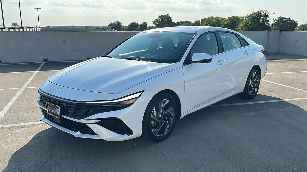 2024 Hyundai Elantra Limited White at Community Toyota