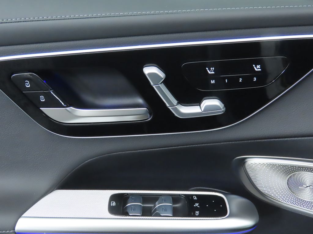 Thumbnail: 2026 Mercedes-Benz GLC - 25