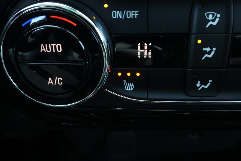 Thumbnail: 2026 Chevrolet Trax - 28