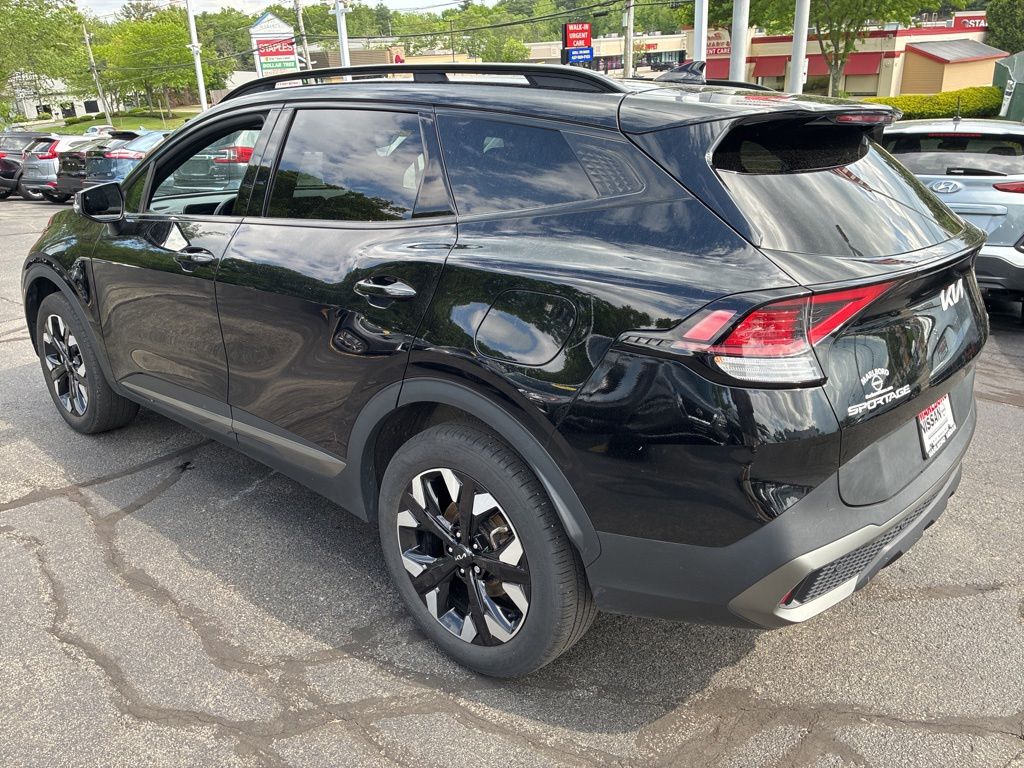 View vehicle photo 5