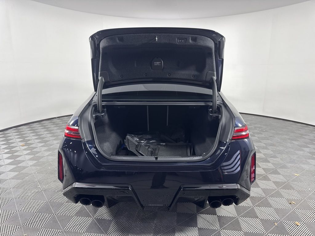 Thumbnail: 2026 BMW M5 - 9