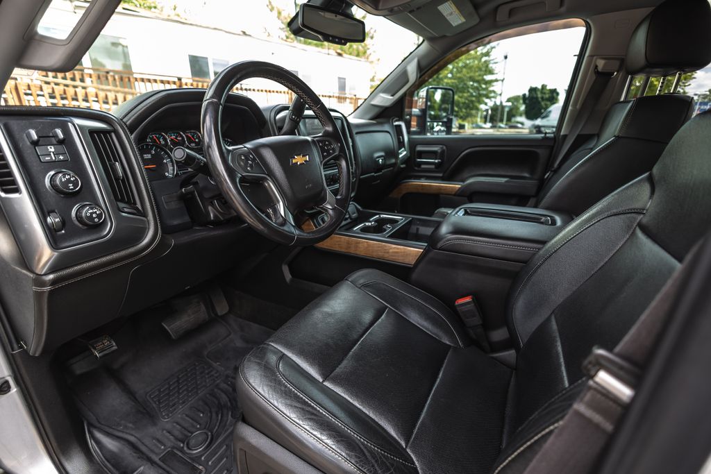 2015 Chevrolet Silverado 2500HD Built After Aug 14 LTZ thumbnail 22