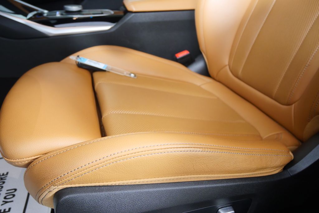 Thumbnail: 2023 BMW 3 Series - 9