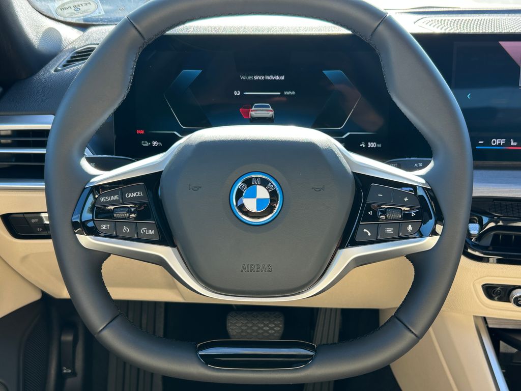 2025 BMW i4 eDrive40 18