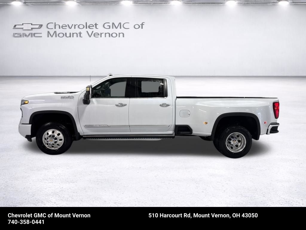 2026 Chevrolet Silverado 3500HD High Country - Image 2