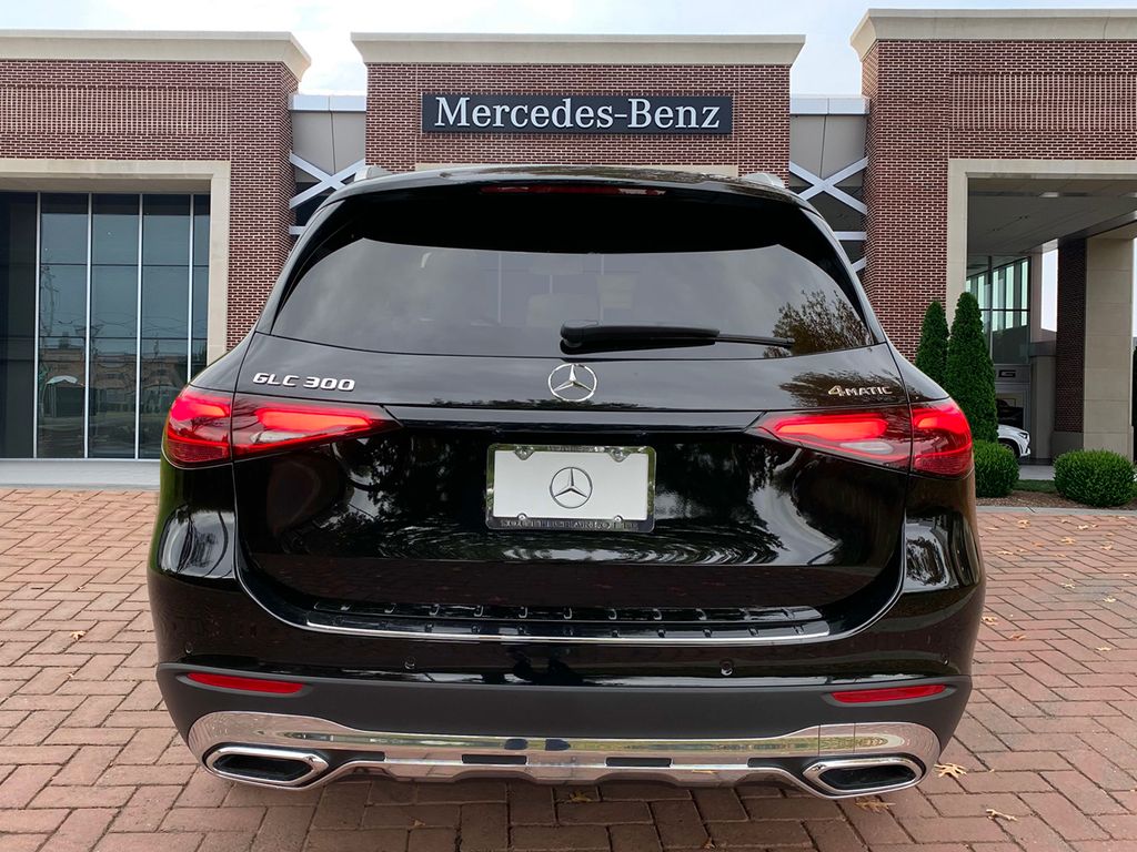 Thumbnail: 2025 Mercedes-Benz GLC - 5