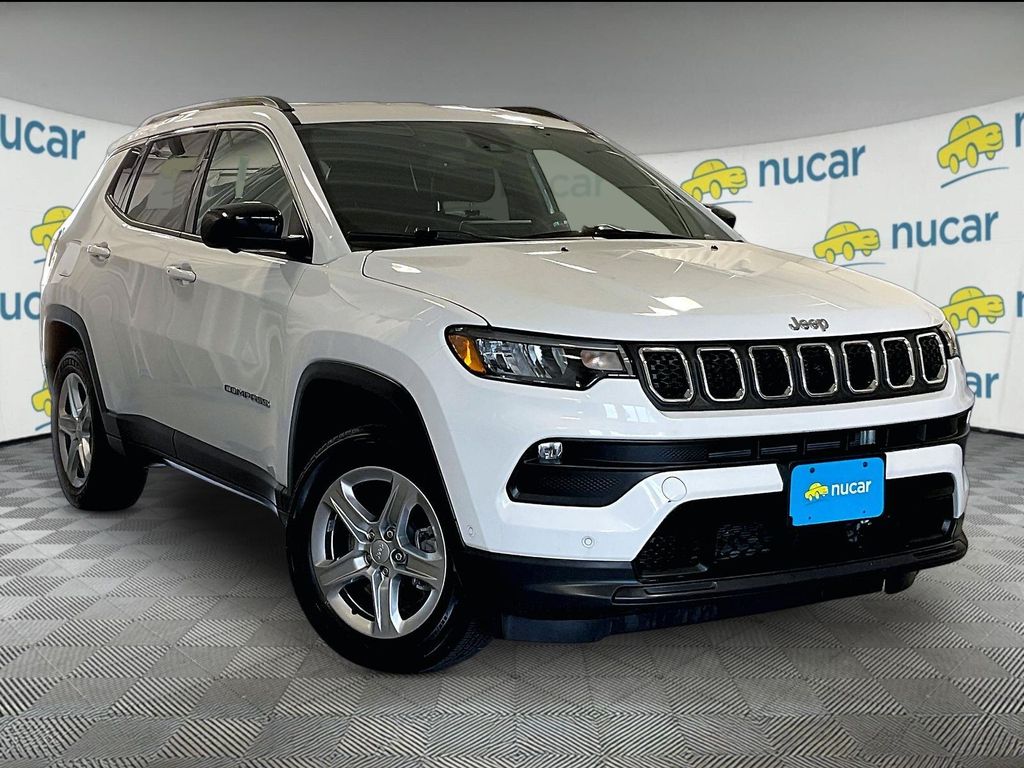 2023 Jeep Compass — photo 1
