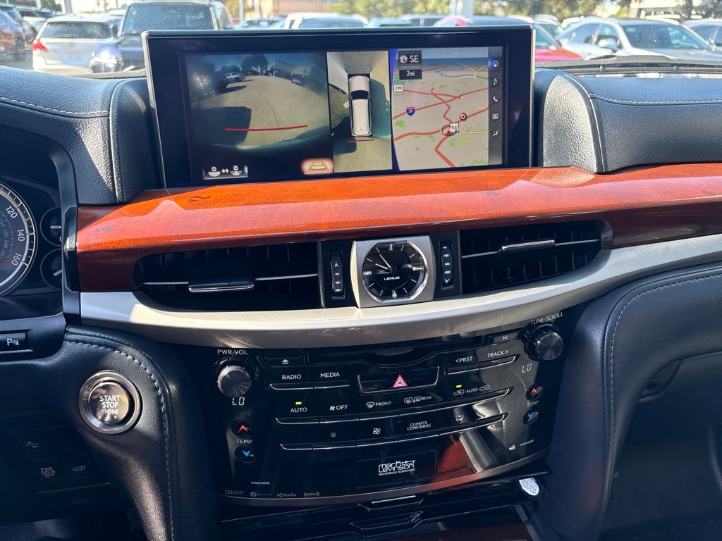 Thumbnail: 2019 Lexus LX - 15