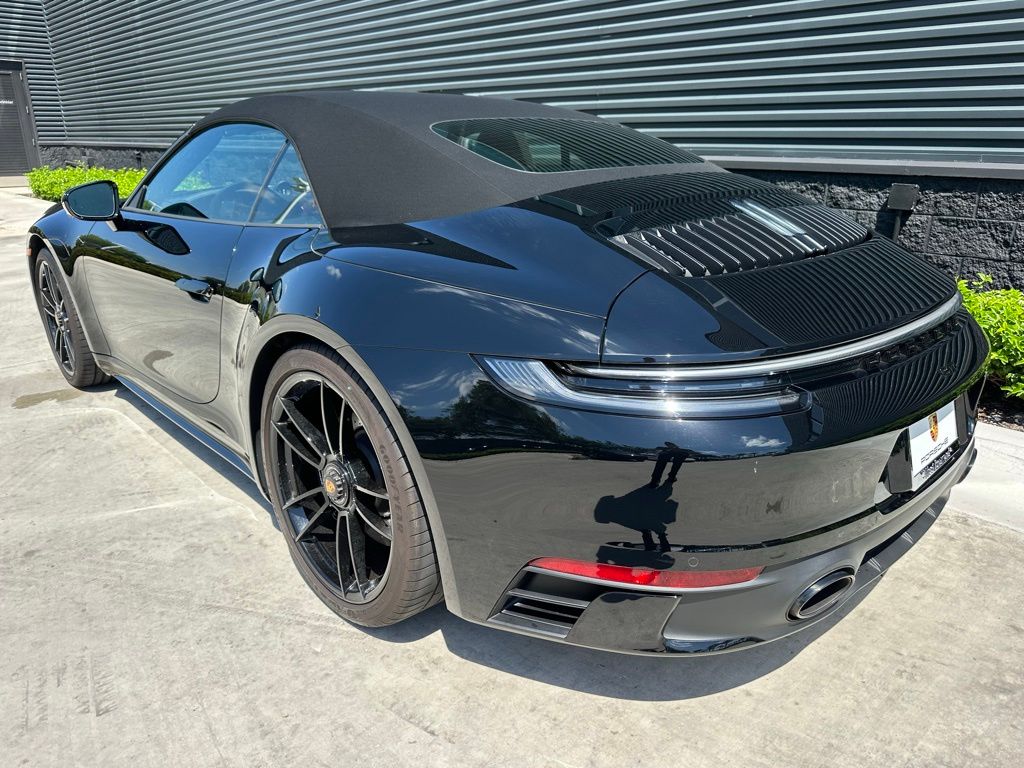 Thumbnail: 2024 Porsche 911 - 3