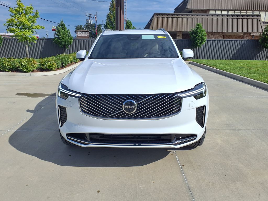 New 2026 White Volvo T8 Ultra image 2